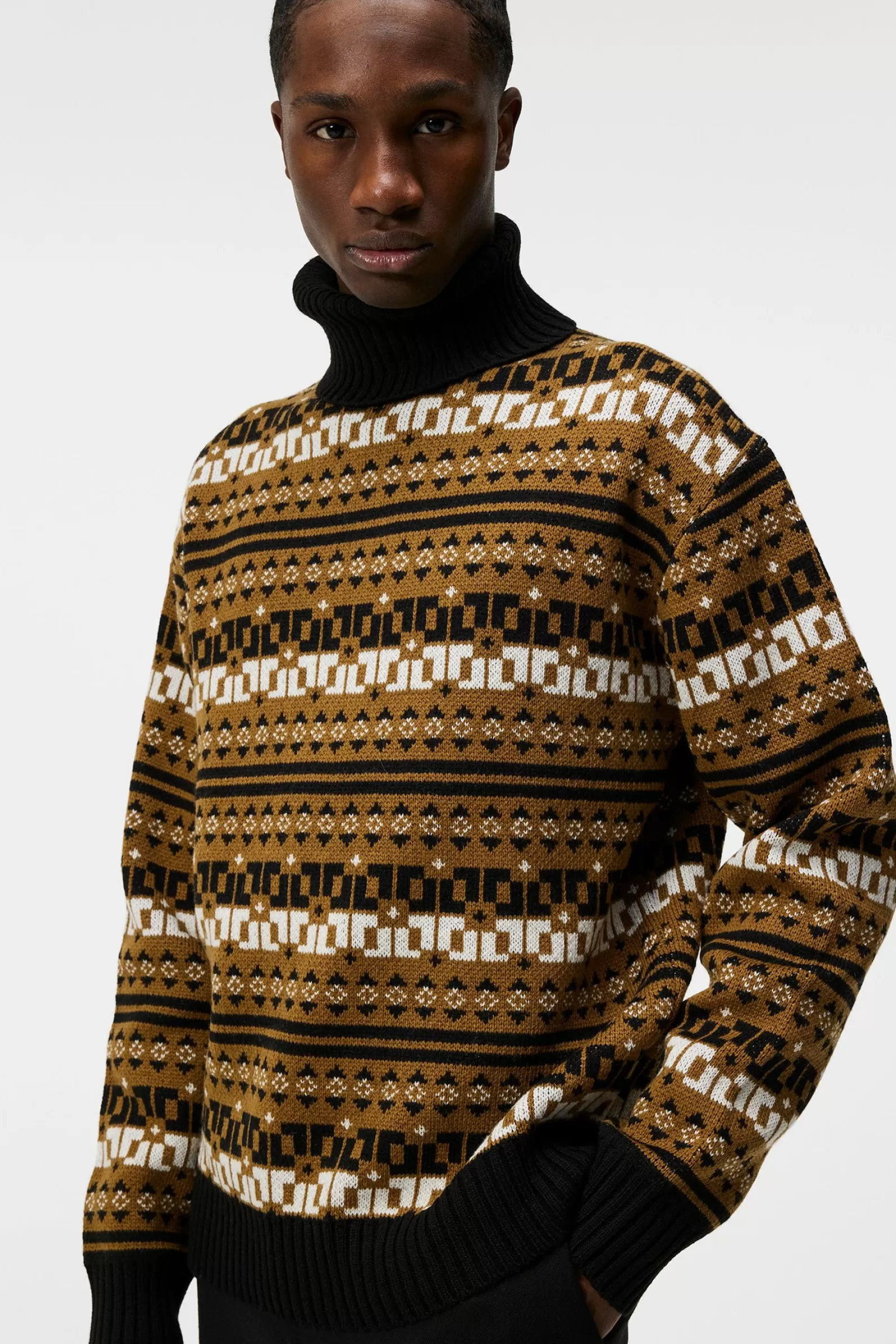 J.Lindeberg Bearclaw Turtle Neck Sweater Butternut*MÄN Stickat