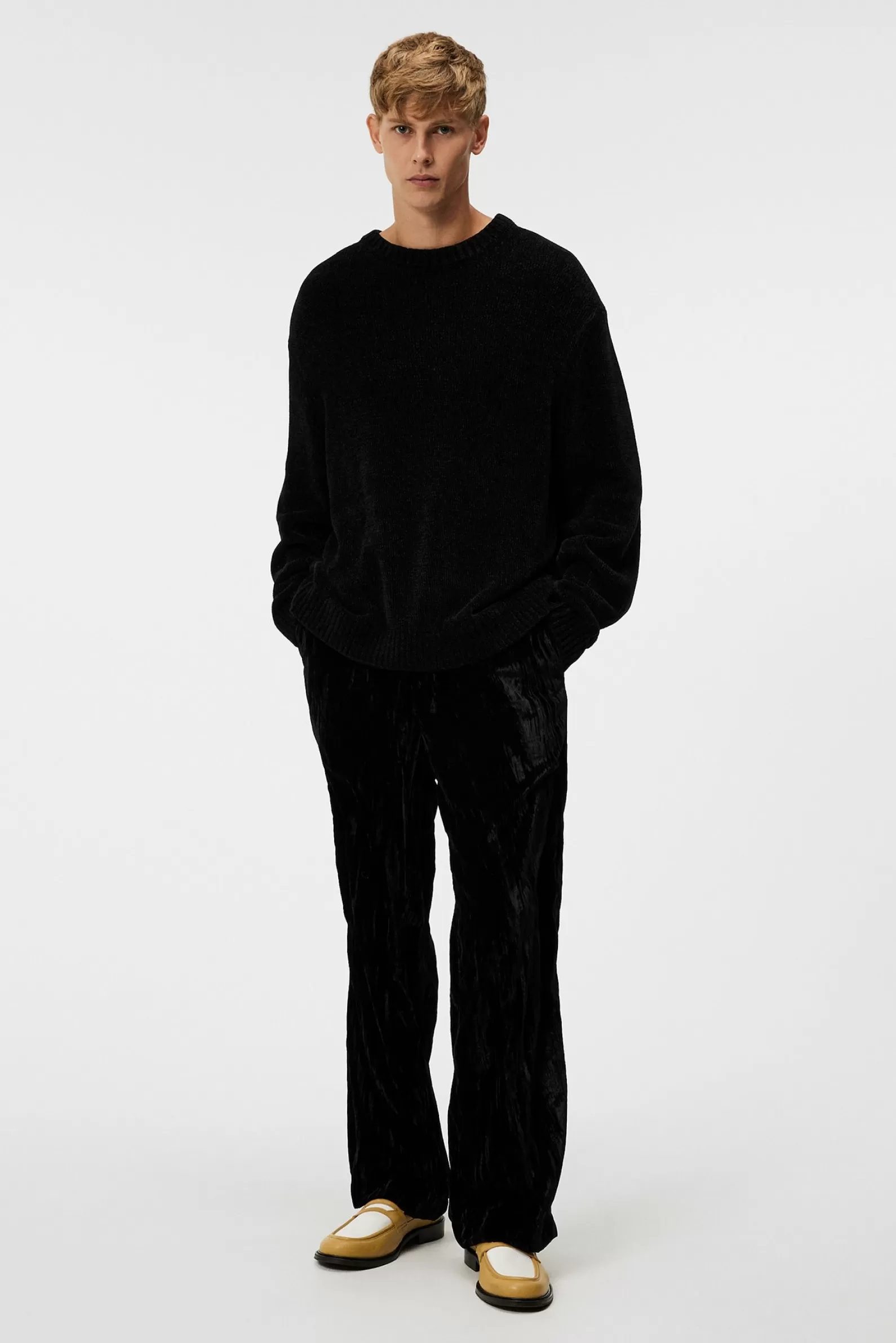 J.Lindeberg Charles Chenille Sweater Black*MÄN Stickat