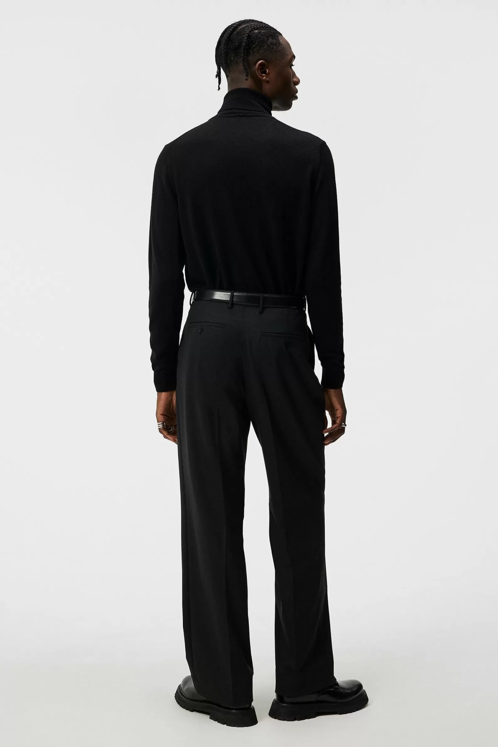 J.Lindeberg Haij Twill Pleated Pants Black*MÄN Byxor | Skräddarsydda byxor