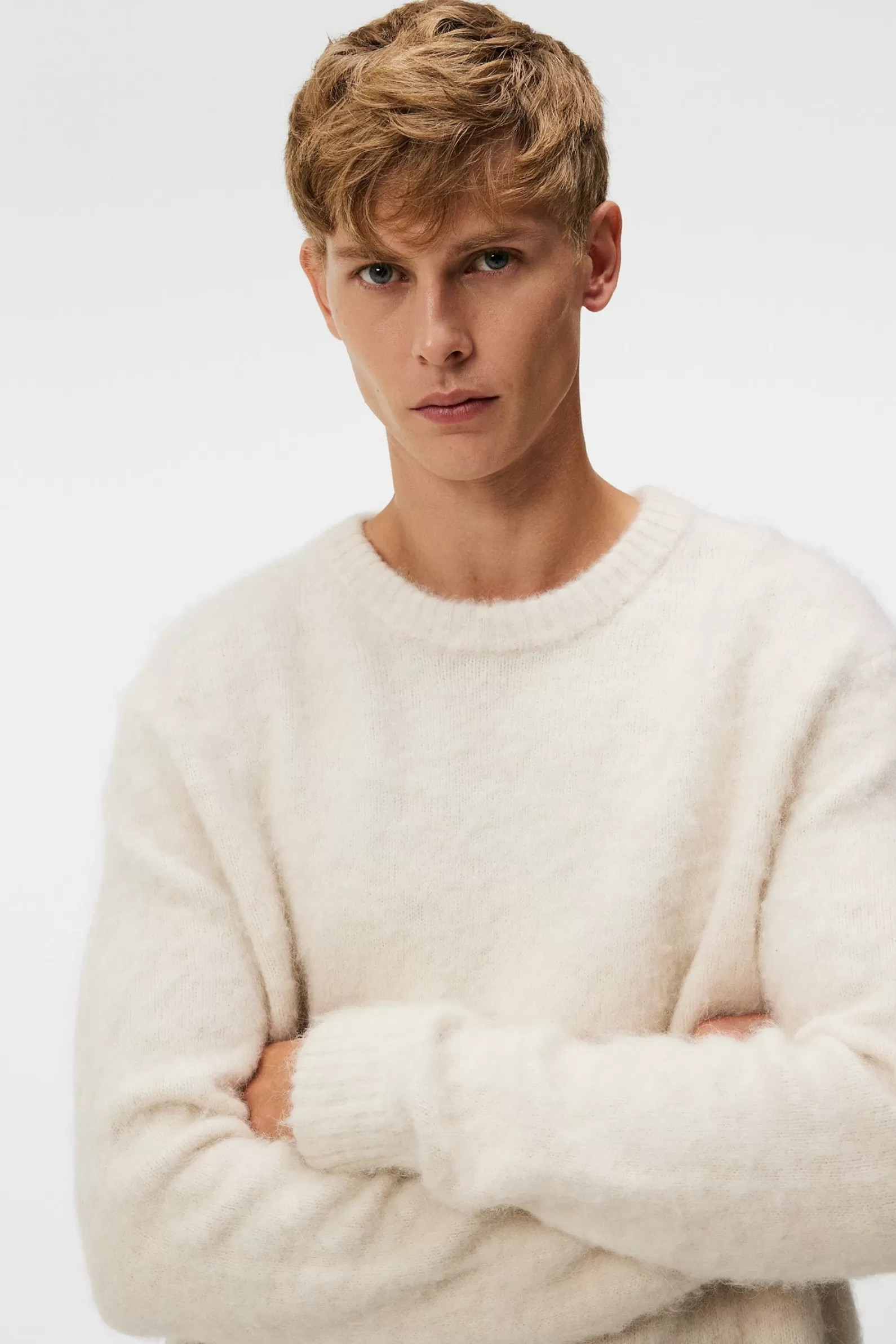 J.Lindeberg Harold Hairy Knit Crew Cloud White*MÄN Stickat