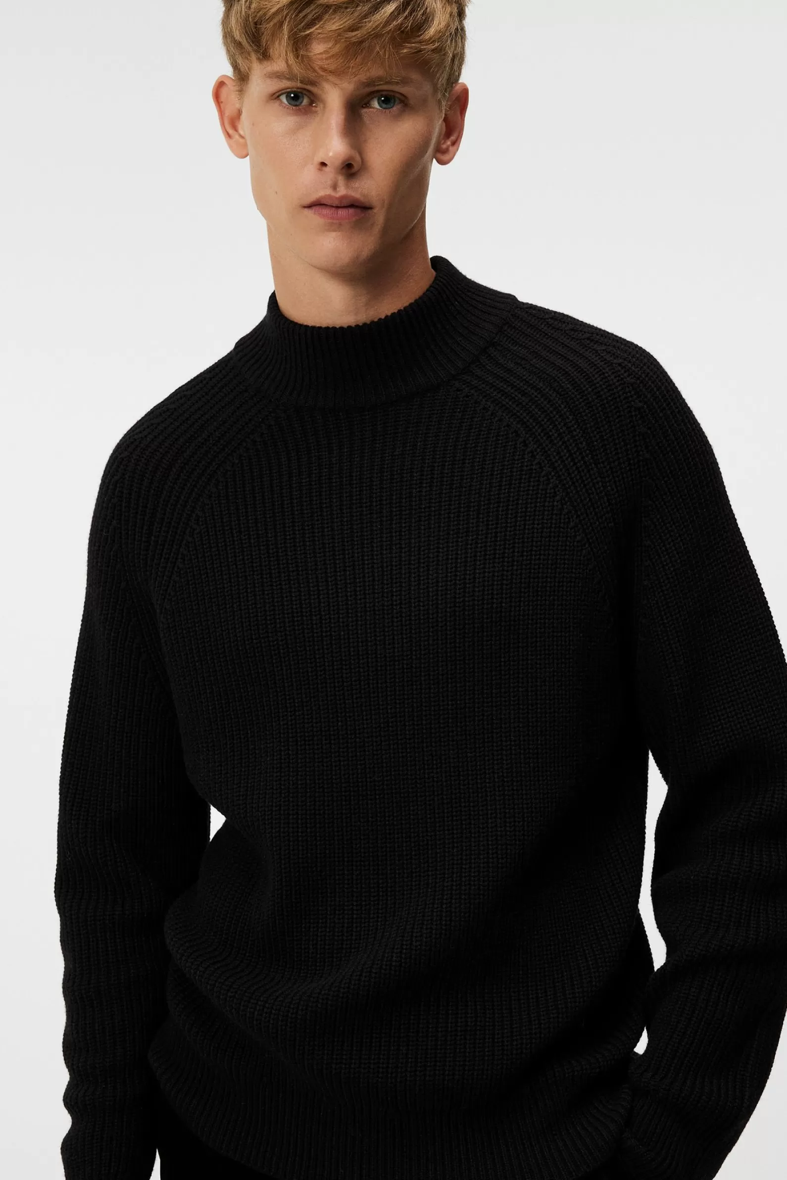 J.Lindeberg Kylan Mock Neck Sweater Black*MÄN Stickat