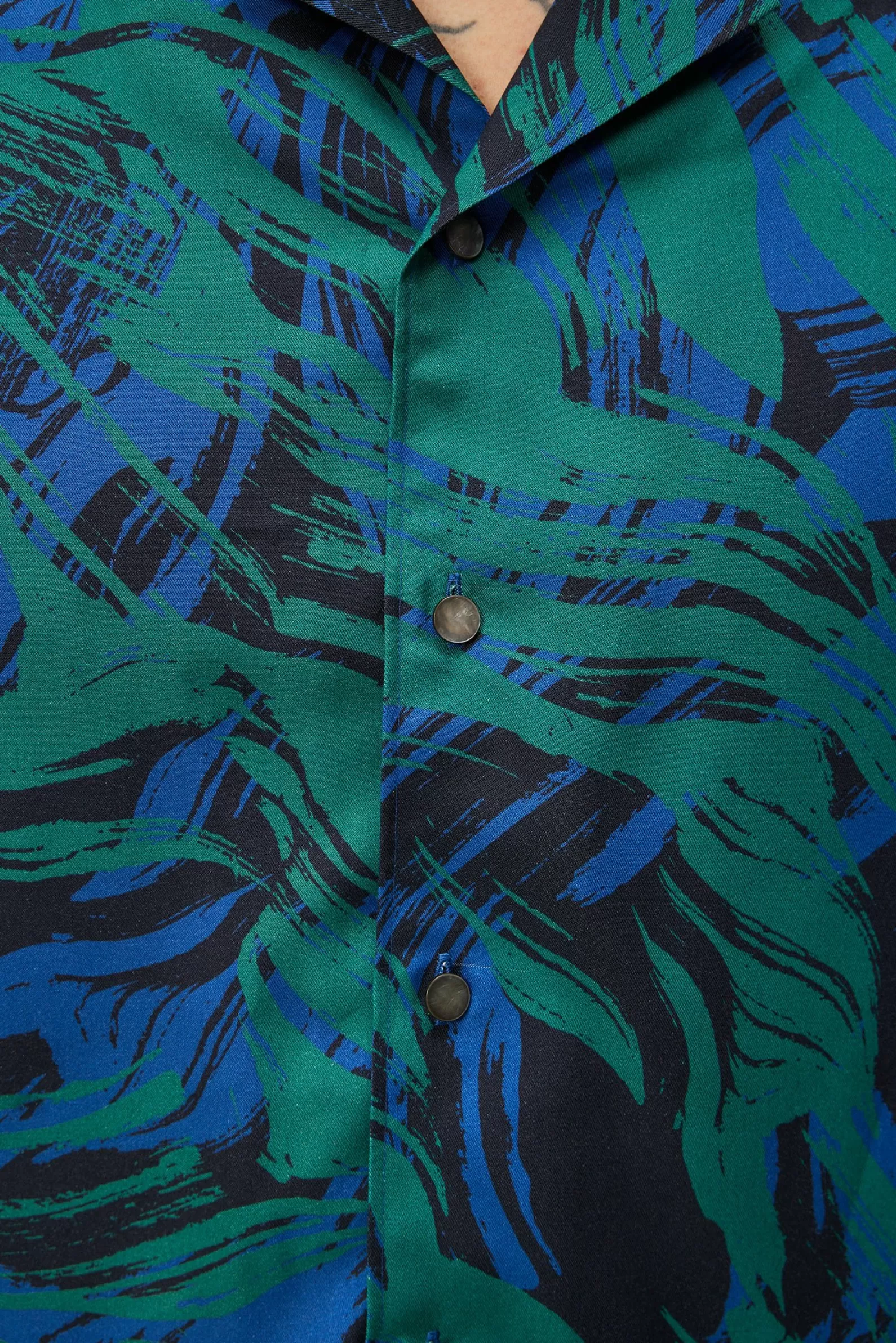 J.Lindeberg Playa Printed Tencel Shirt Navy Valley*MÄN Stickat | Skjortor