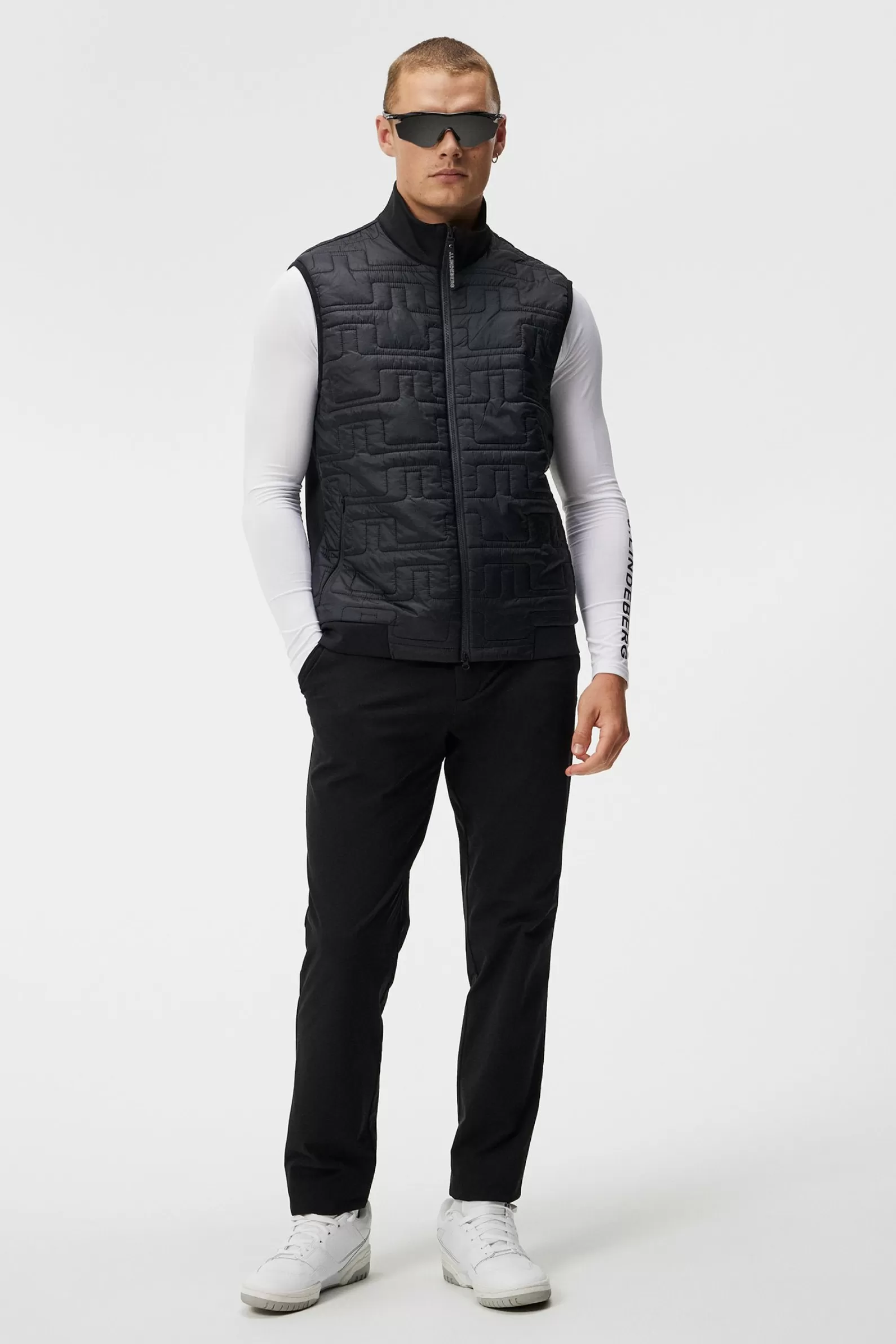 J.Lindeberg Quilt Hybrid Vest Black*MÄN Gilets